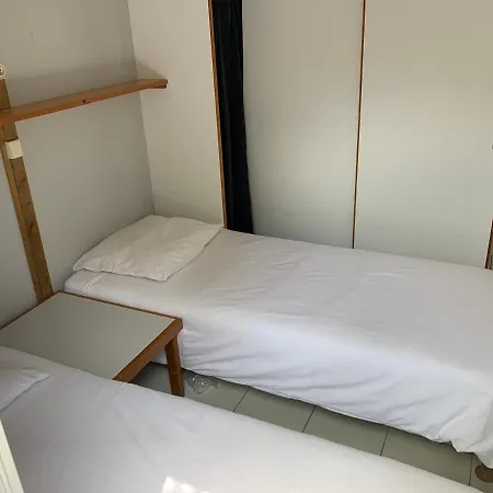 407 Khelus-club * Gujan-Mestras